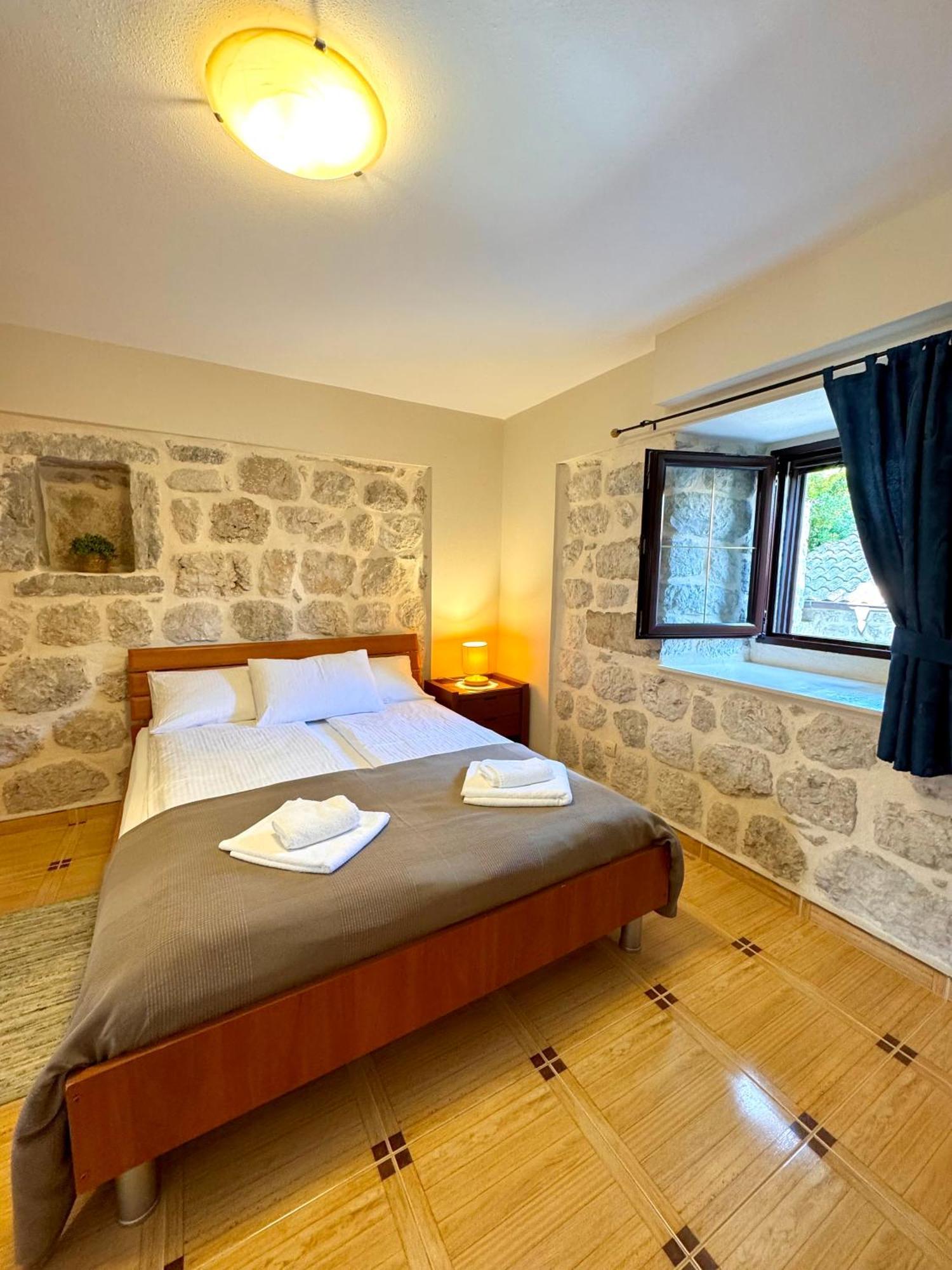Apartments Radonicic Kotor Exterior photo