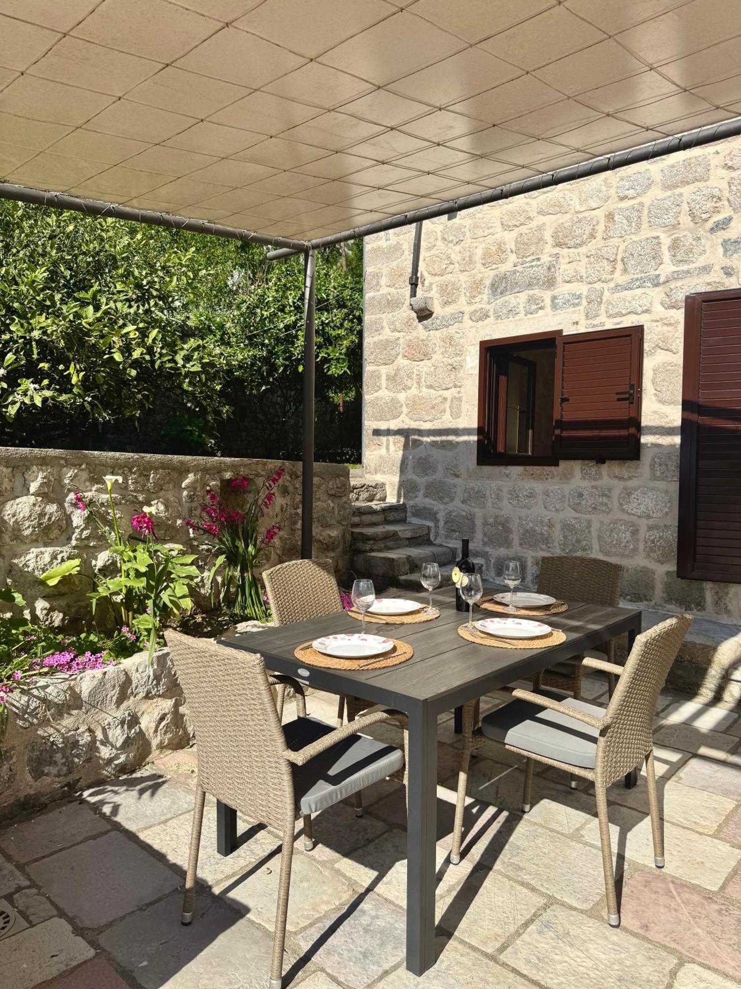 Apartments Radonicic Kotor Exterior photo