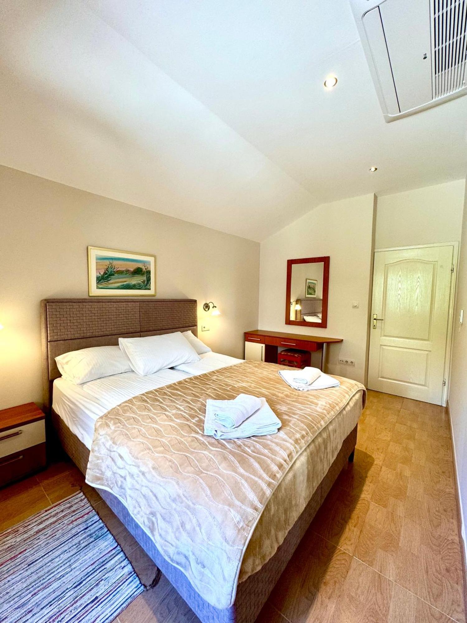 Apartments Radonicic Kotor Exterior photo